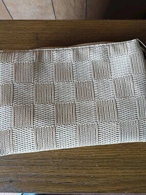 Jen & Co Vegan Woven Crossbody Clutch purse NWT